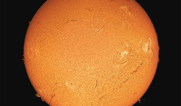 Vista del sol al telescopio