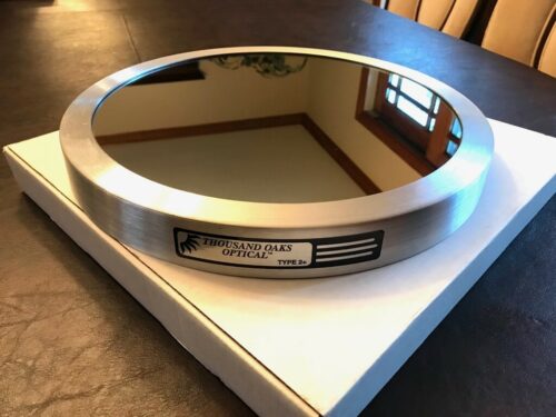 Filtro solar frontal para telescopio: la opción ideal. Se adquieren en comercios especializados. En este caso se muestra un filtro frontal hecho de vidrio.