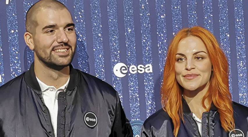 Fotografía de los astronautas españoles de la Agencia Espacial Europea (ESA), Pablo Álvarez Fernández y Sara García Alonso.