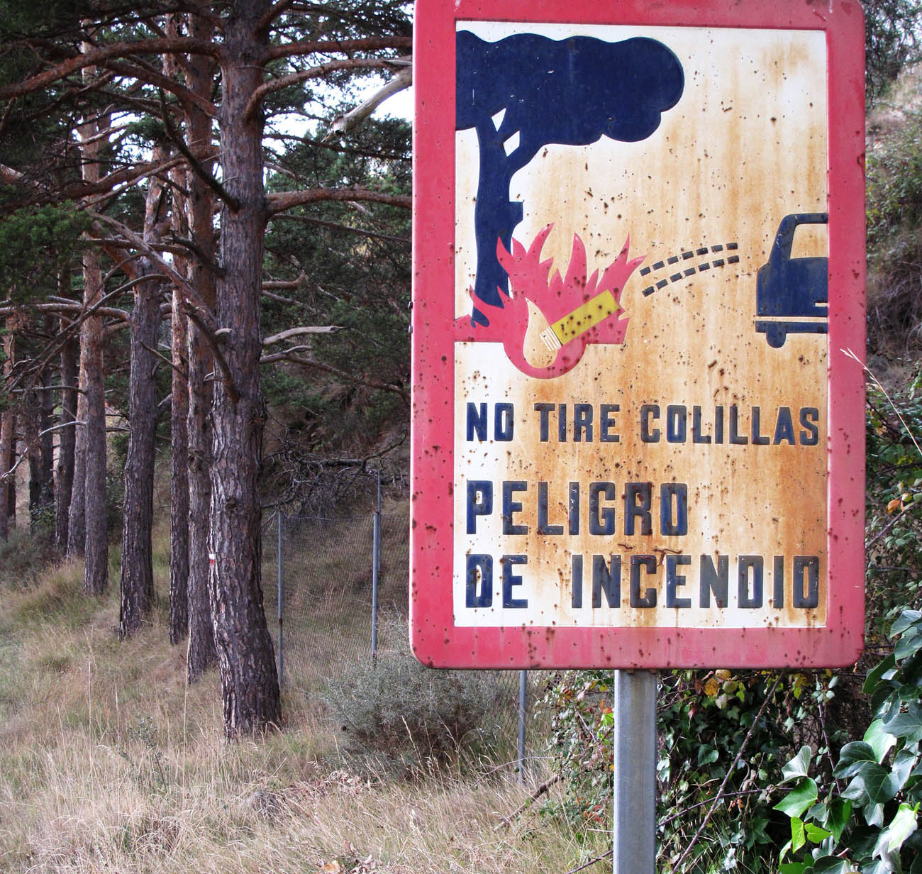 cartel peligro incendios