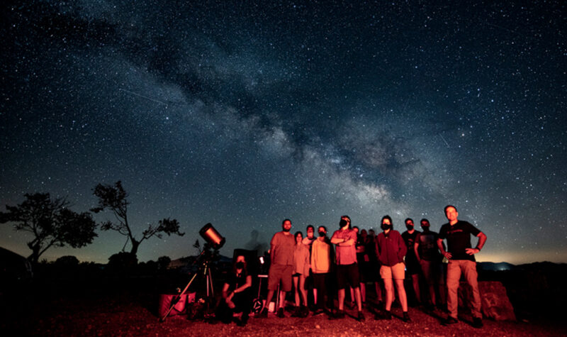 Actividad astronómica en el Campamento Starlight Los Coloraos